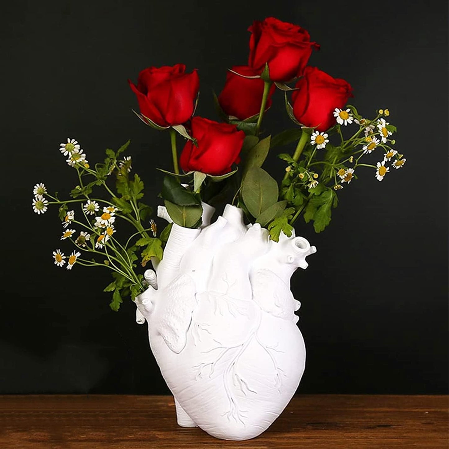 Heart-Shaped Resin Vase — Nordic Modern Decorative Flower Pot