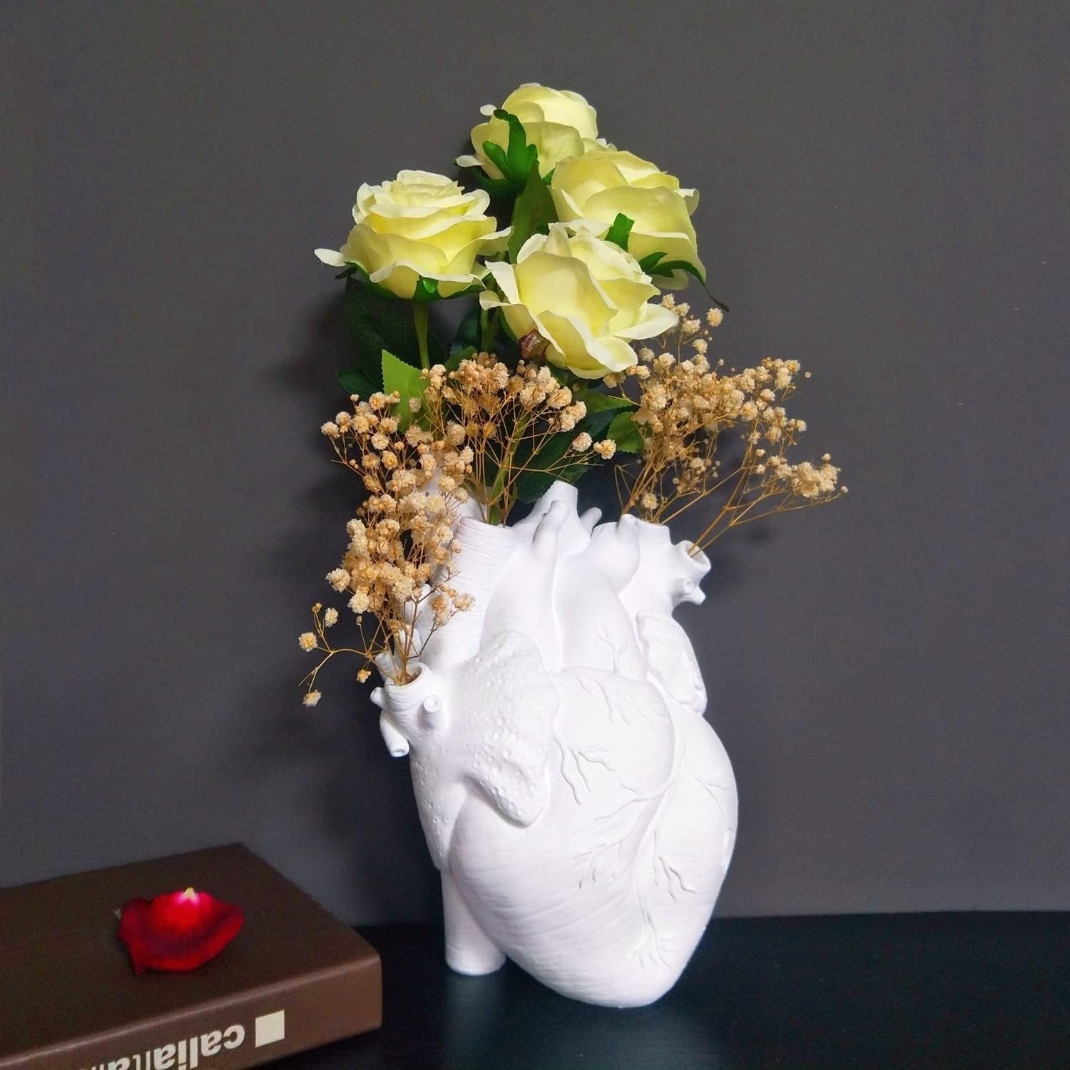 Heart-Shaped Resin Vase — Nordic Modern Decorative Flower Pot